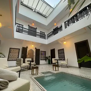 Bed & Breakfast Awatif Le 36